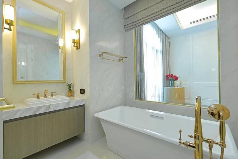 4-BR Townhouse, bangkok, Khlong Tan Nua, Watthana, Bangkok, 4 Bedrooms, 500 sqm, Townhouse For Sale, by Poomphat Tienthongsakul, 500591131 - DDproperty.com