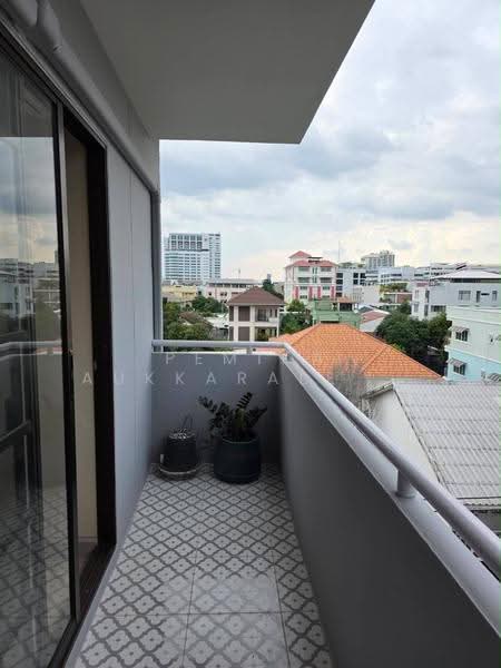 Phasuk Place : ผาสุข เพลส, กรุงเทพ, 1 ซอยอารีสัมพันธ์, สามเสนใน, พญาไท, กรุงเทพ, 72 ตร.ม., คอนโด ขาย, โดย Pemika Aukkaraleekul, 500591194 - DDproperty.com