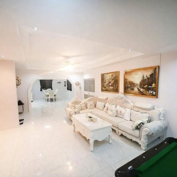 4-BR House, chon-buri, Nong Pru, Bang Lamung (Pattaya), Chon Buri (Pattaya), 4 Bedrooms, 265 sqm, Single Detached House For Sale, by Nattasak Poosuwan, 500591195 - DDproperty.com
