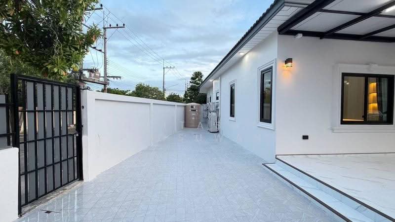 undefined, chon-buri, Nong Pru, Bang Lamung (Pattaya), Chon Buri (Pattaya), 3 Bedrooms, 288 sqm, Single Detached House For Sale, by Nattasak Poosuwan, 500591327 - DDproperty.com