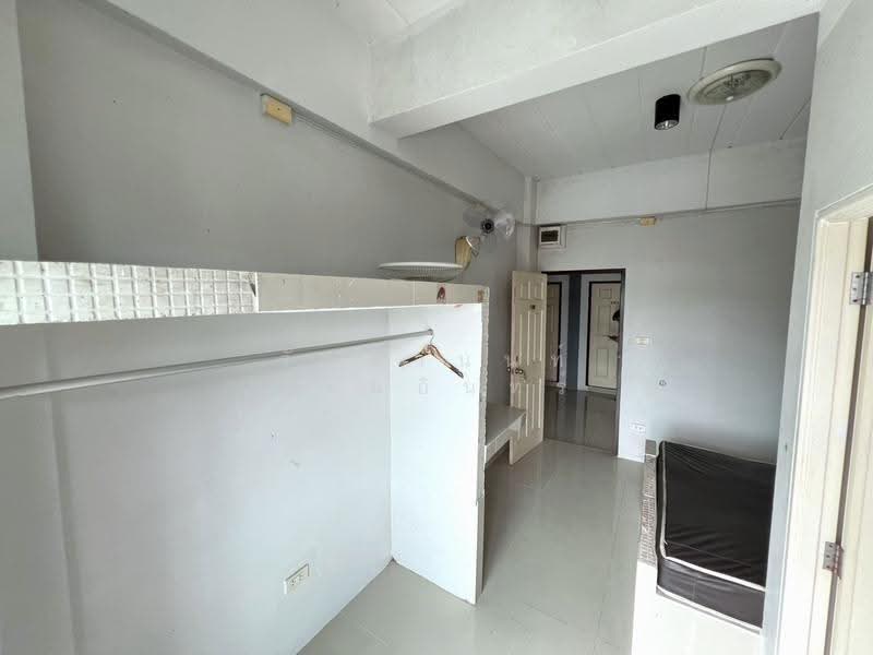 หอพัก, chon-buri, Surasak, Si Racha, Chon Buri (Pattaya), , 56 sqm, Shophouse For Sale, by รัชชานนท์ พรมอินทร์, 500591340 - DDproperty.com