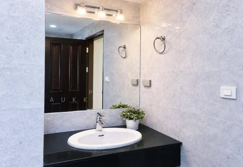 Top View Tower, bangkok, Soi Sukhumvit 59, Khlong Tan Nua, Watthana, Bangkok, 2 Bedrooms, 97 sqm, Condo For Sale, by Pemika Aukkaraleekul, 500591372 - DDproperty.com