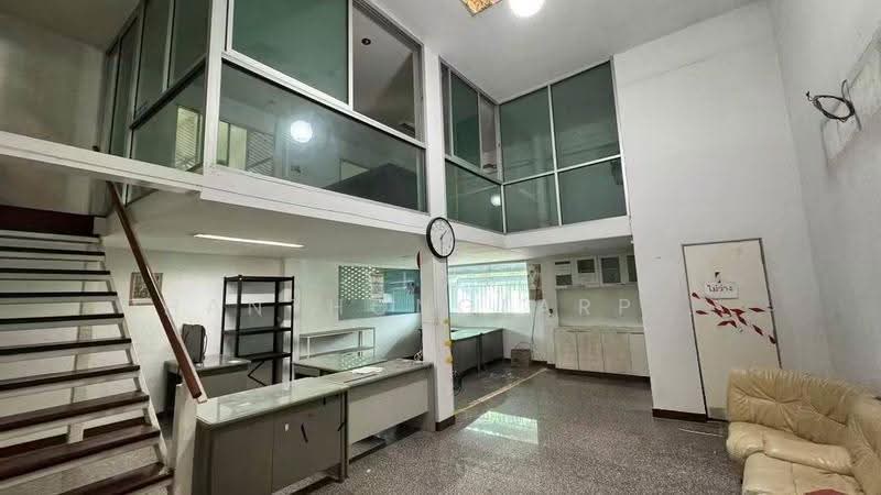 Warehouse for rent, located on Thepharak-Saphan Mai Road, near Don Mueang and the Chalong Rat, bangkok, Tha Rang, Bang Khen, Bangkok, , 3,100 sqm, Warehouse/Factory For Rent, by Tida phanthonglarptawee, 500591461 - DDproperty.com