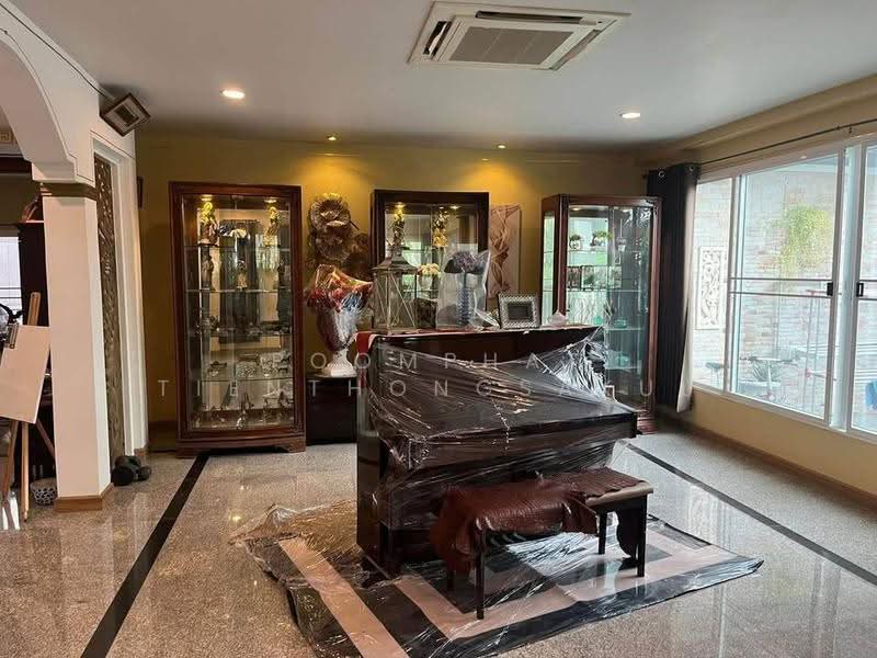 undefined, bangkok, Khlong Chan, Bang Kapi, Bangkok, 4 Bedrooms, 480 sqm, Single Detached House For Sale, by Poomphat Tienthongsakul, 500591654 - DDproperty.com