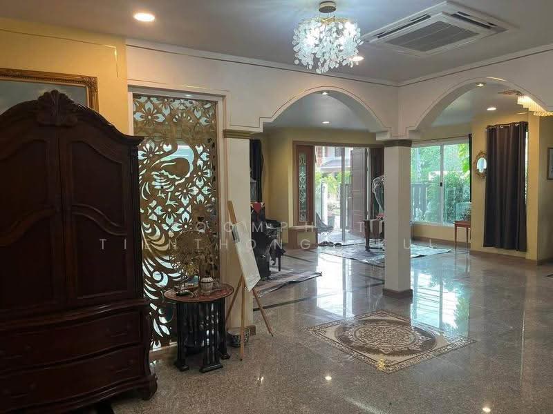 undefined, bangkok, Khlong Chan, Bang Kapi, Bangkok, 4 Bedrooms, 480 sqm, Single Detached House For Sale, by Poomphat Tienthongsakul, 500591654 - DDproperty.com