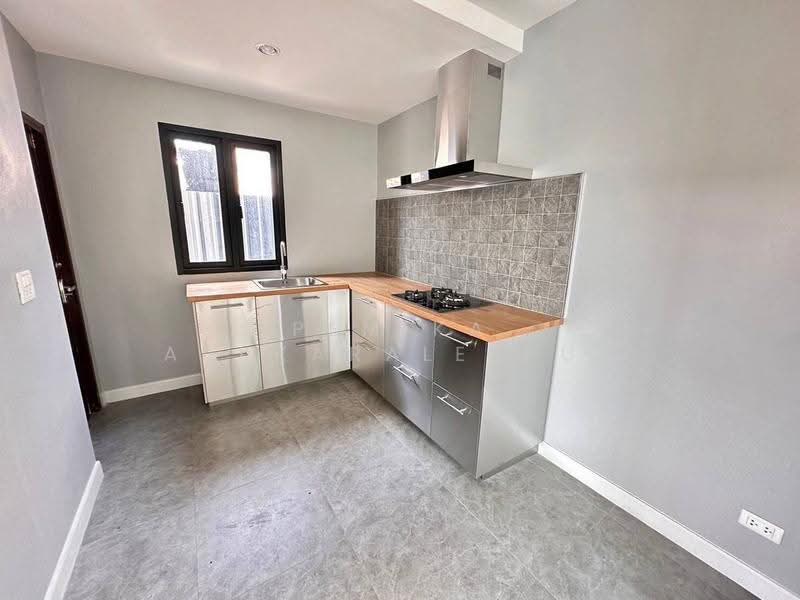 3-BR House, bangkok, Saphan Song, Wang Thonglang, Bangkok, 3 Bedrooms, 280 sqm, Single Detached House For Sale, by Pemika Aukkaraleekul, 500591664 - DDproperty.com