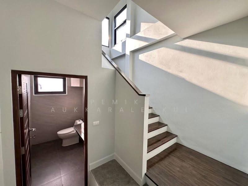 บ้าน 3-ห้องนอน, กรุงเทพ, สะพานสอง, วังทองหลาง, กรุงเทพ, 280 ตร.ม., บ้านเดี่ยว ขาย, โดย Pemika Aukkaraleekul, 500591664 - DDproperty.com