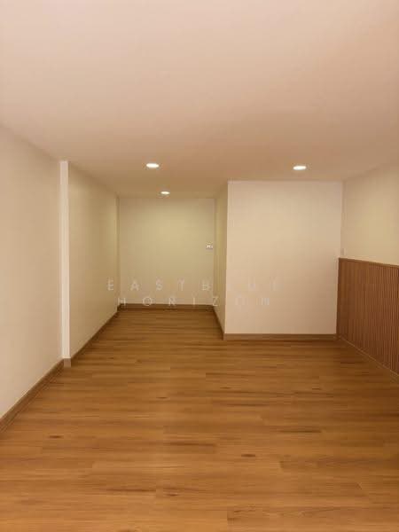 Townhouse Area BTS Saint Louis, กรุงเทพ, ยานนาวา, สาทร, กรุงเทพ, 280 ตร.ม., ทาวน์เฮ้าส์ ให้เช่า, โดย Eastblue Horizon, 500591666 - DDproperty.com