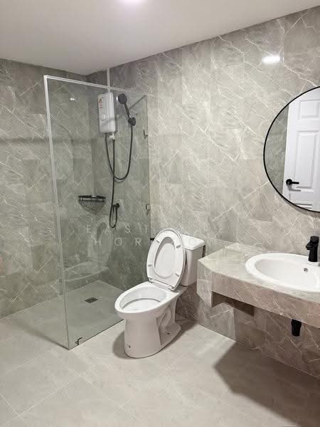 Townhouse Area BTS Saint Louis, กรุงเทพ, ยานนาวา, สาทร, กรุงเทพ, 280 ตร.ม., ทาวน์เฮ้าส์ ให้เช่า, โดย Eastblue Horizon, 500591666 - DDproperty.com