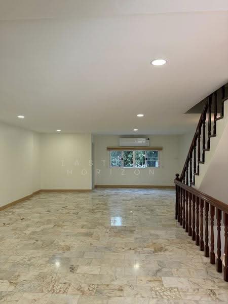 Townhouse Area BTS Saint Louis, bangkok, Yan Nawa, Sathon, Bangkok, 4 Bedrooms, 280 sqm, Townhouse For Rent, by Eastblue Horizon, 500591666 - DDproperty.com