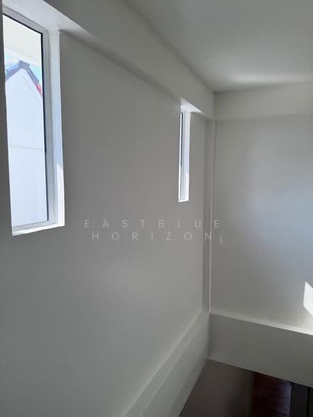 Townhouse Area BTS Saint Louis, กรุงเทพ, ยานนาวา, สาทร, กรุงเทพ, 280 ตร.ม., ทาวน์เฮ้าส์ ให้เช่า, โดย Eastblue Horizon, 500591666 - DDproperty.com