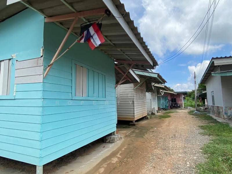 ที่ดินพร้อมสิ่งปลูกสร้างพนัสนิคม ชลบุรี, chon-buri, Nong Hiang, Phanat Nikhom, Chon Buri (Pattaya), , 400 sqm, Land For Sale, by The Best Property หญิง, 500591675 - DDproperty.com