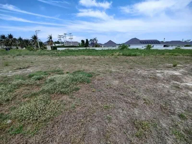 1-0-0 Rai | Corner Home Building Plot Located in popular high growth area, prachuap-khiri-khan, Hin Lek Fai, Hua Hin, Prachuap Khiri Khan, , 1,600 sqm, Land For Sale, by จิรัชฎ์ เบ็ญจรัตน์, 500591708 - DDproperty.com