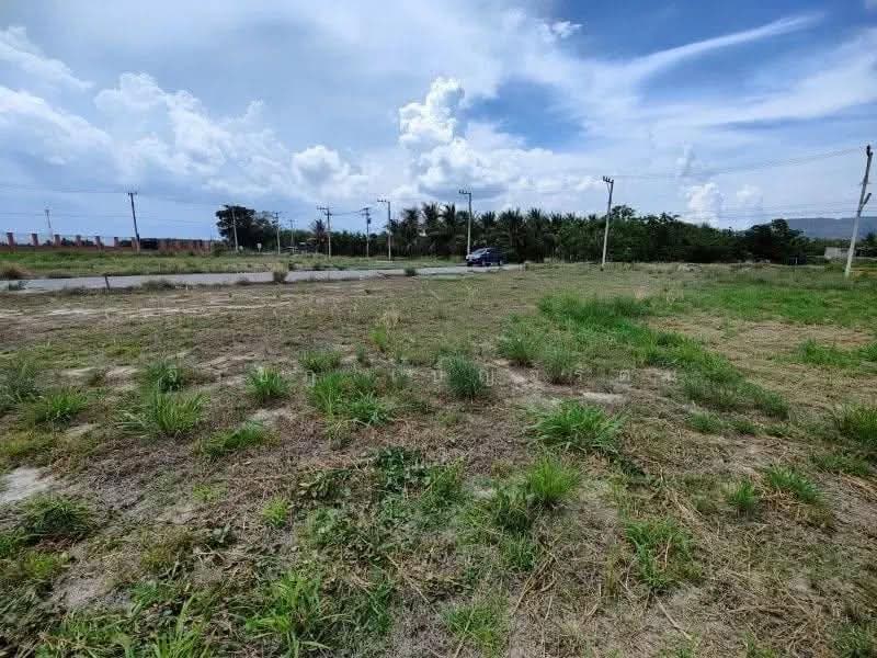 1-0-0 Rai | Corner Home Building Plot Located in popular high growth area, prachuap-khiri-khan, Hin Lek Fai, Hua Hin, Prachuap Khiri Khan, , 1,600 sqm, Land For Sale, by จิรัชฎ์ เบ็ญจรัตน์, 500591708 - DDproperty.com