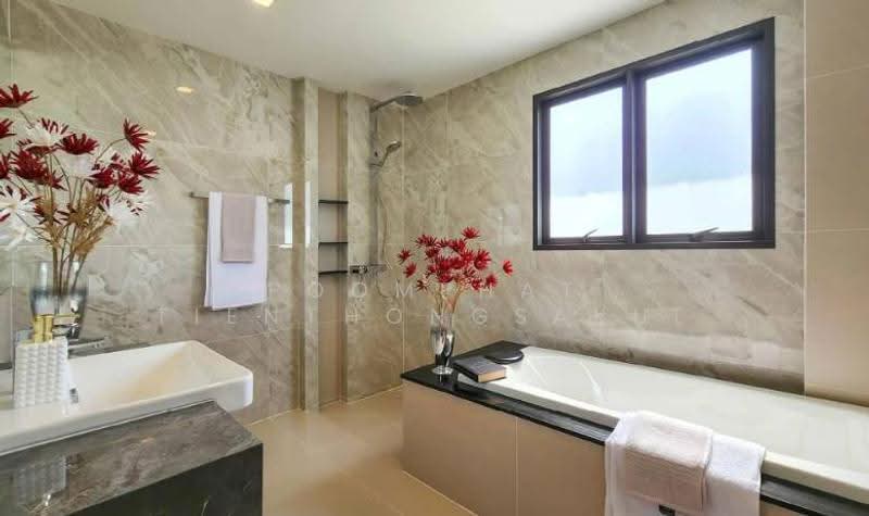 Venue ID Motorway Rama 9, bangkok, Phatthana Chonburi Road 4, Khlong Song Ton Nun, Lat Krabang, Bangkok, 4 Bedrooms, 212 sqm, Single Detached House For Sale, by Poomphat Tienthongsakul, 500591817 - DDproperty.com