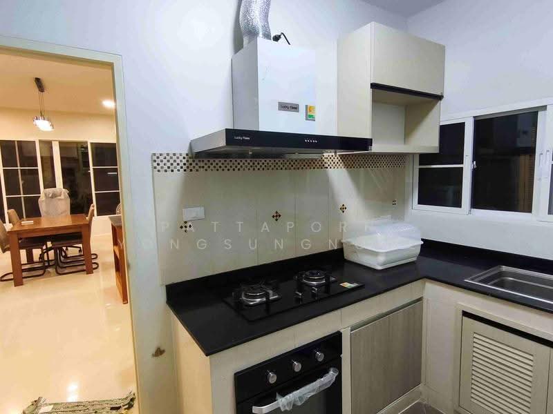 Baan Klang Krung The Nice Ratchavipha, bangkok, 2 Kamphaeng Phet Road, Lat Yao, Chatuchak, Bangkok, 3 Bedrooms, 310 sqm, Single Detached House For Rent, by Pattaporn Yongsungnone, 500591949 - DDproperty.com