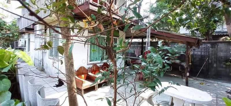 3-BR House, bangkok, Samsen Nok, Huai Khwang, Bangkok, 3 Bedrooms, 240 sqm, Single Detached House For Sale, by Poomphat Tienthongsakul, 500591955 - DDproperty.com