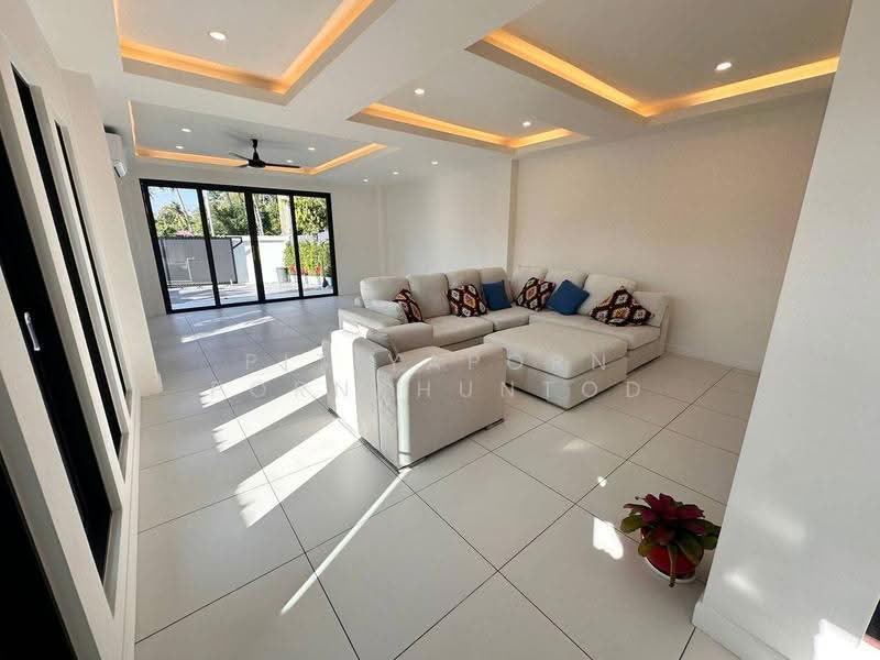 3-BR House, chon-buri, Huai Yai, Bang Lamung (Pattaya), Chon Buri (Pattaya), 3 Bedrooms, 325 sqm, Single Detached House For Sale, by Pitiyaporn Pornkhuntod, 500591966 - DDproperty.com