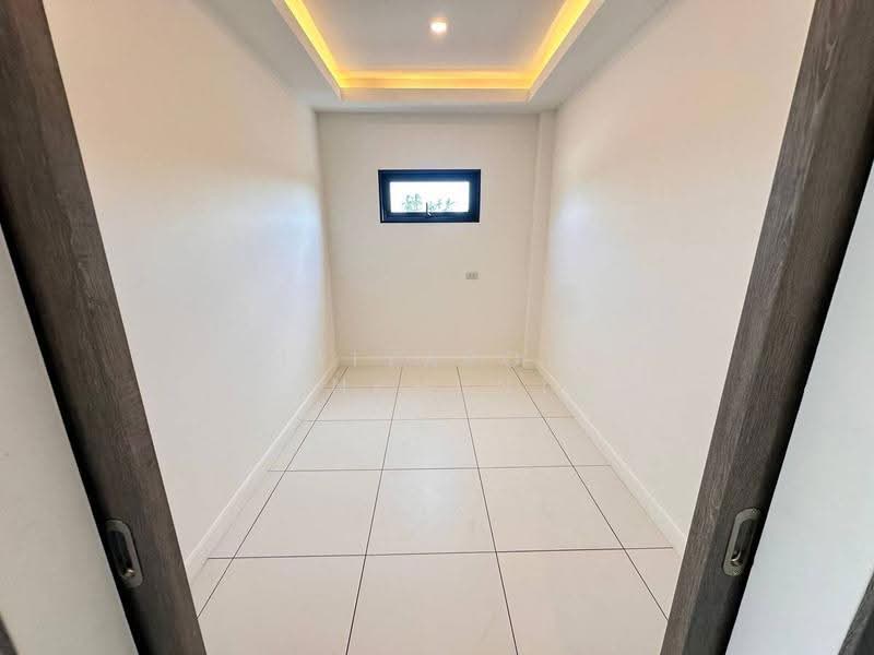 บ้าน 3-ห้องนอน, ชลบุรี, ห้วยใหญ่, บางละมุง, ชลบุรี, 325 ตร.ม., บ้านเดี่ยว ขาย, โดย Pitiyaporn Pornkhuntod, 500591966 - DDproperty.com