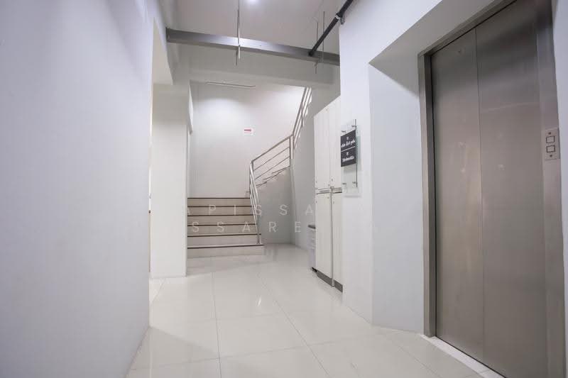 อาคารสำนักงาน 4 ชั้น ย่านนวลจันทร์ เขตบึงกุ่ม, กรุงเทพ, ซอยฉัตรแก้ว, นวลจันทร์, บึงกุ่ม, กรุงเทพ, 1,824 ตร.ม., สำนักงาน ให้เช่า, โดย Apissara Issareeya, 500591978 - DDproperty.com