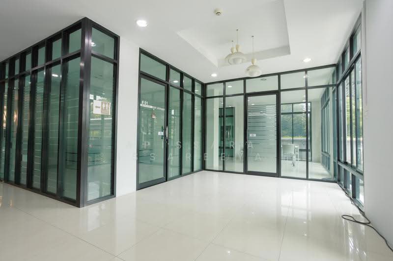 Building for rent at Nuanchan, bangkok, ซอยฉัตรแก้ว, Nuan Chan, Bueng Kum, Bangkok, , 1,824 sqm, Office Space For Rent, by Apissara Issareeya, 500591978 - DDproperty.com