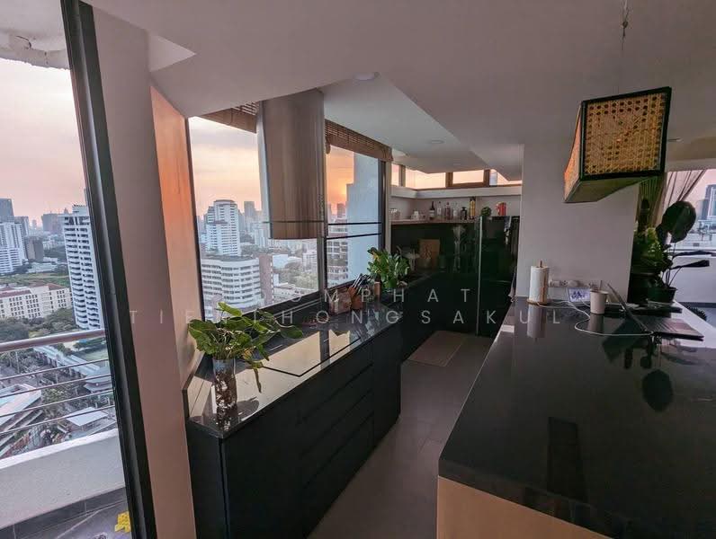 Supalai Place Sukhumvit 39, bangkok, 175-179 Soi Sukhumvit 39 Sukhumvit Road, Khlong Tan Nua, Watthana, Bangkok, 2 Bedrooms, 159 sqm, Condo For Sale, by Poomphat Tienthongsakul, 500592064 - DDproperty.com