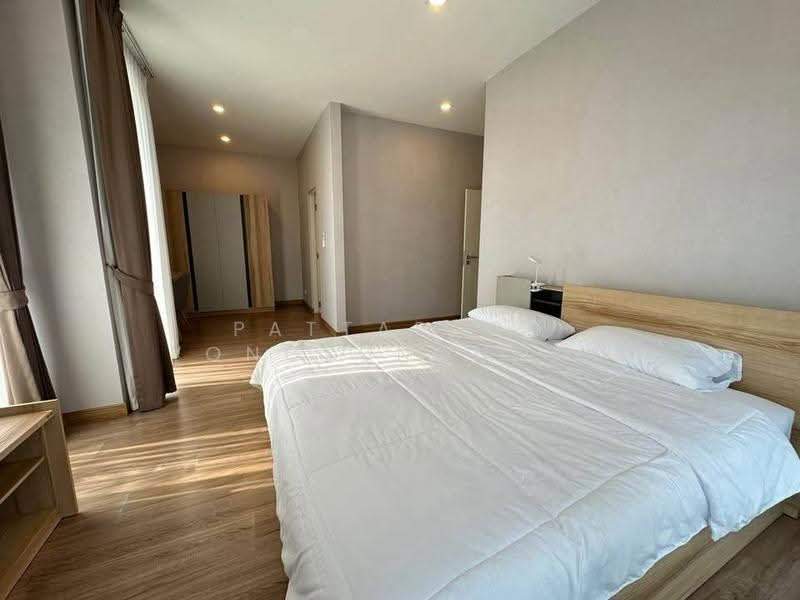 Baan Klang Muang Classe Ekkamai-Ramintra, bangkok, Sukhonthasawat Road, Lat Phrao, Bangkok, 4 Bedrooms, 241 sqm, Single Detached House For Rent, by Pattaporn Yongsungnone, 500592217 - DDproperty.com
