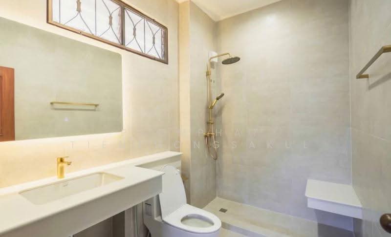 4-BR House, bangkok, Hua Mak, Bang Kapi, Bangkok, 4 Bedrooms, 445 sqm, Single Detached House For Sale, by Poomphat Tienthongsakul, 500592286 - DDproperty.com