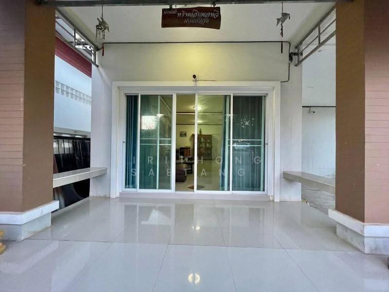 House 100 sq.wa 4 Beds 3 Baths located on main road in Moo Mon, Mueang Udon Thani, udon-thani, Mu Mon, Muang Udon Thani, Udon Thani, 4 Bedrooms, 195 sqm, Single Detached House For Sale, by Sirithong Saetang, 500592289 - DDproperty.com