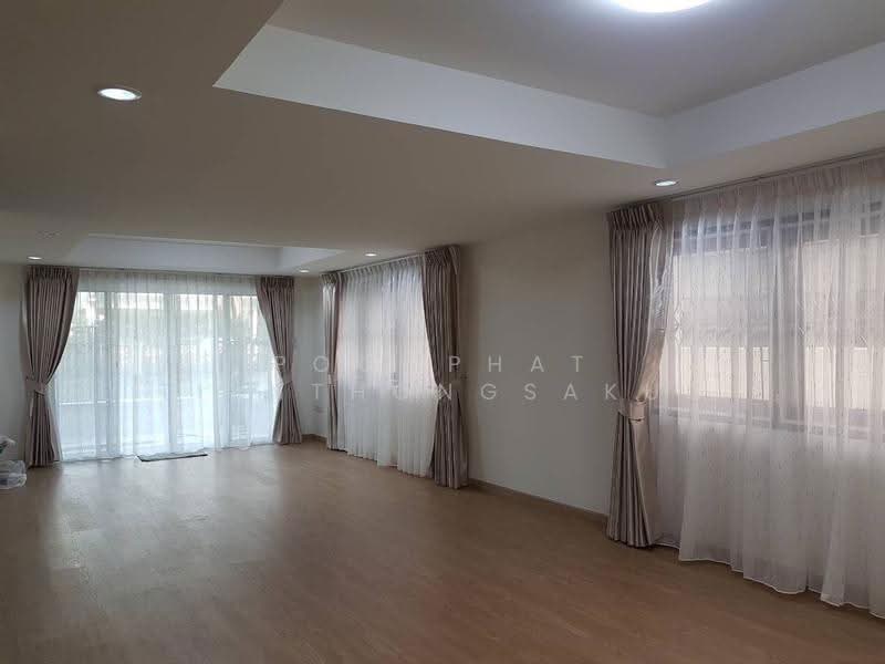 บ้าน 3-ห้องนอน, กรุงเทพ, สวนหลวง, กรุงเทพ, 204 ตร.ม., บ้านเดี่ยว ขาย, โดย Poomphat Tienthongsakul, 500592433 - DDproperty.com