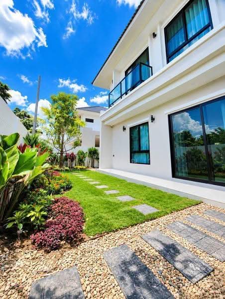 For Rent: Tan Thara Village, Hang Dong – Beautiful Modern-Style House (ID:640HR), chiang-mai, Ban Waen, Hang Dong, Chiang Mai, 4 Bedrooms, 250 sqm, Single Detached House For Rent, by อรกัญญา สายวังกิจ, 500592580 - DDproperty.com