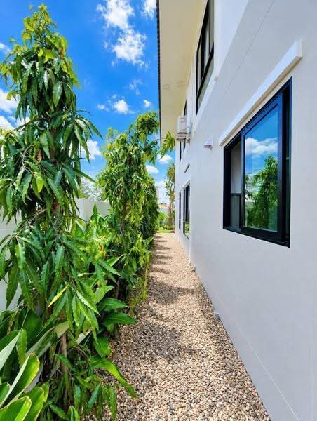 For Rent: Tan Thara Village, Hang Dong – Beautiful Modern-Style House (ID:640HR), chiang-mai, Ban Waen, Hang Dong, Chiang Mai, 4 Bedrooms, 250 sqm, Single Detached House For Rent, by อรกัญญา สายวังกิจ, 500592580 - DDproperty.com