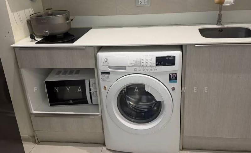 Vtara Sukhumvit 36, bangkok, 118 Soi Saen Sabai, Phra Kanong, Khlong Toei, Bangkok, 1 Bedroom, 36 sqm, Condo For Rent, by Pinyada Hantewee, 500592651 - DDproperty.com