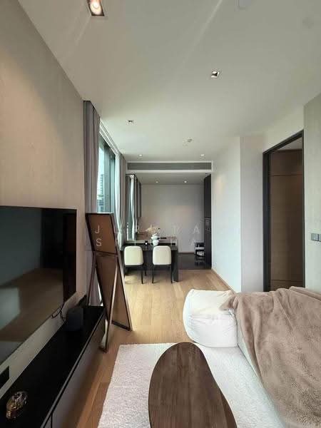 28 Chidlom, bangkok, 28 Chit Lom Alley, Lumphini, Pathum Wan, Bangkok, 1 Bedroom, 50 sqm, Condo For Rent, by Jurarat Srichat, 500592700 - DDproperty.com