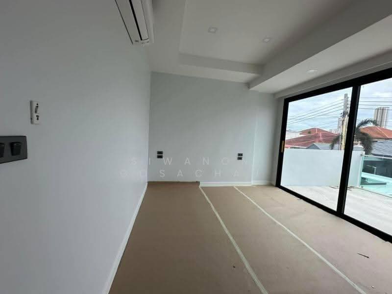 5-BR House, chon-buri, Nong Pru, Bang Lamung (Pattaya), Chon Buri (Pattaya), 5 Bedrooms, 240 sqm, Single Detached House For Sale, by Siwanon Gosachan, 500592702 - DDproperty.com