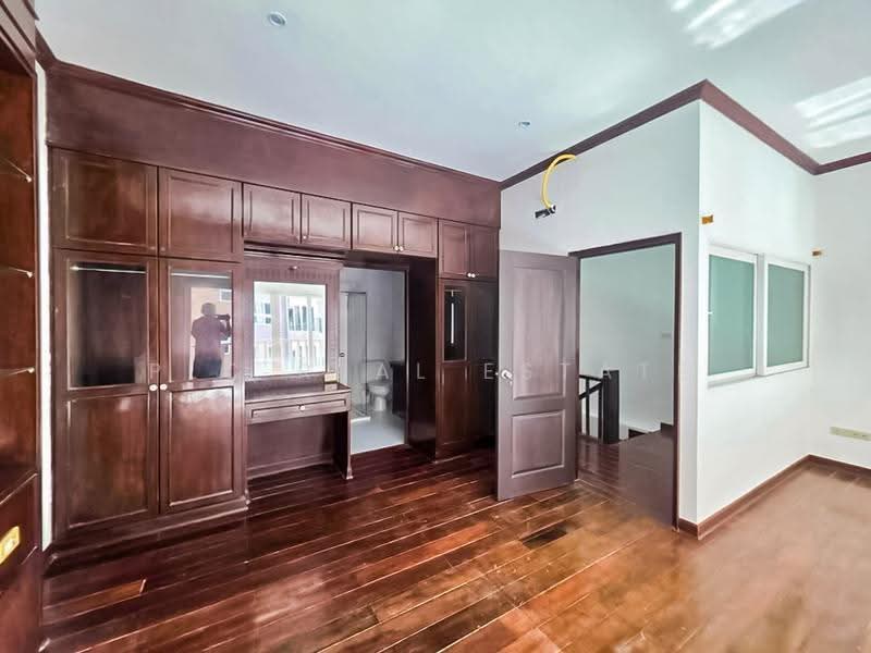 4 Bedroom Commercial Building for Rent Pratumnak Pattaya, chon-buri, Bang Lamung, Bang Lamung (Pattaya), Chon Buri (Pattaya), , 360 sqm, Shophouse For Rent, by PLC REAL ESTATE, 500592750 - DDproperty.com