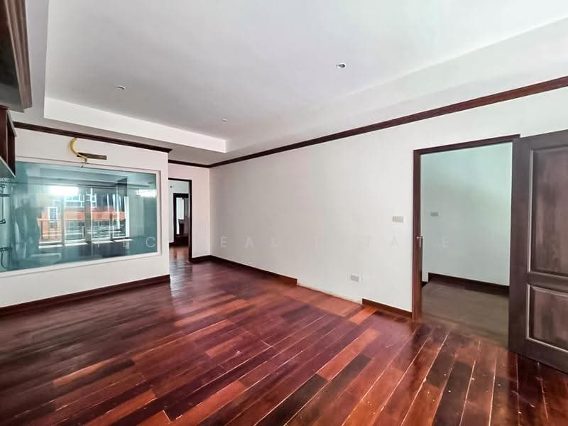 4 Bedroom Commercial Building for Rent Pratumnak Pattaya, chon-buri, Bang Lamung, Bang Lamung (Pattaya), Chon Buri (Pattaya), , 360 sqm, Shophouse For Rent, by PLC REAL ESTATE, 500592750 - DDproperty.com