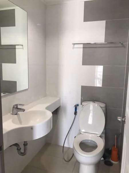 Lumpini Place Rama 4-Kluaynamthai, bangkok, 4004 Rama 4 Road, Phra Kanong, Khlong Toei, Bangkok, 1 Bedroom, 30 sqm, Condo For Sale, by Veera Sawatrangsri, 500592767 - DDproperty.com