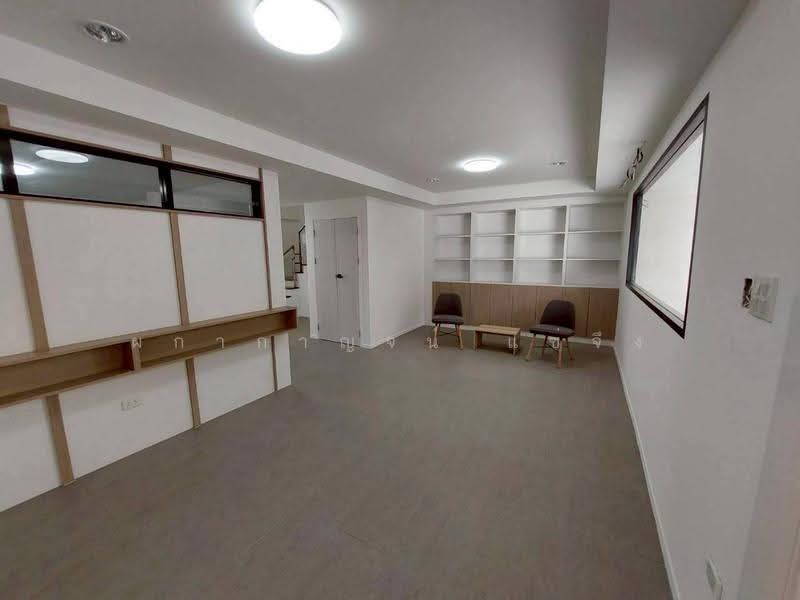 Home office 4 ชั้น @ ปรีดี 14, bangkok, สุขุมวิท 71 (ปรีดีฯ 14), Phra Kanong Nua, Watthana, Bangkok, , 400 sqm, Shophouse For Sale, by Phakakarn Sae-chung, 500592844 - DDproperty.com