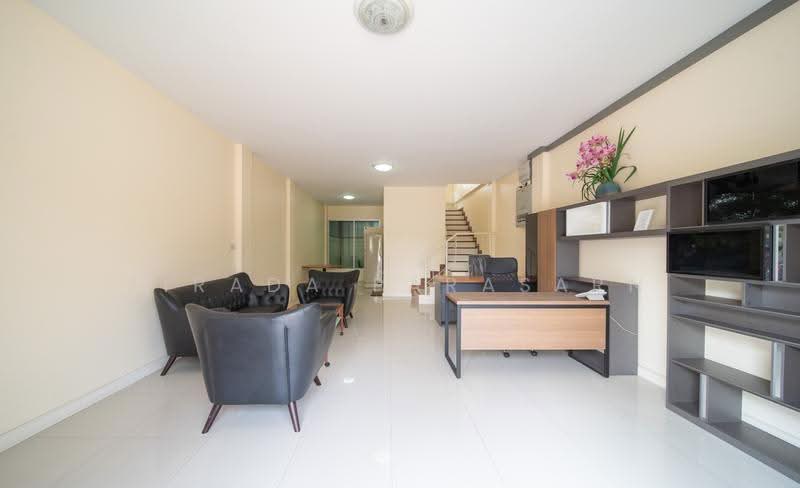 RK Office Park, กรุงเทพ, คลองสามประเวศ, ลาดกระบัง, กรุงเทพ, 250 ตร.ม., ตึกแถว-อาคารพาณิชย์ ให้เช่า, โดย Airada Parasarn, 500592927 - DDproperty.com