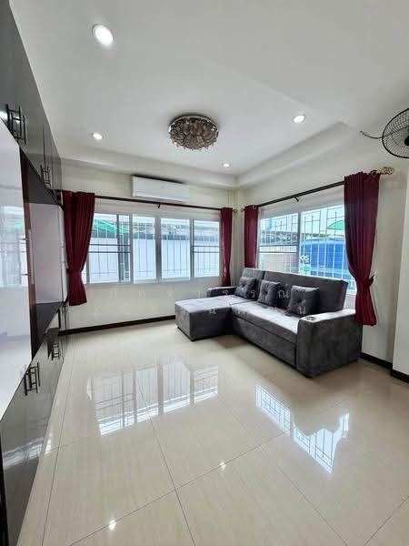 Two-Storey Detached House | Siam Country Club, Pattaya, chon-buri, Bang Lamung, Bang Lamung (Pattaya), Chon Buri (Pattaya), 3 Bedrooms, 400 sqm, Single Detached House For Rent, by ภัครวรรณ์ วุฒิศรินพัฒน์, 500592936 - DDproperty.com