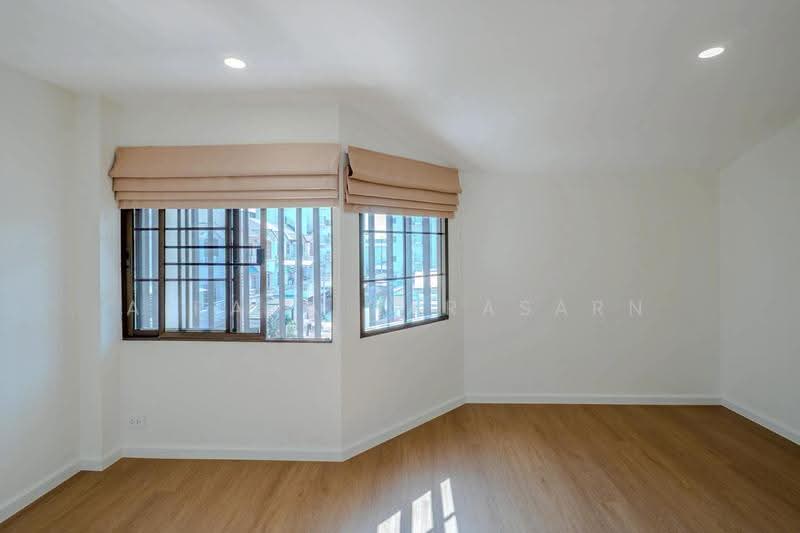 บ้านกลางเมืองพระราม 9 ซอย 43, bangkok, Suan Luang, Bangkok, 4 Bedrooms, 150 sqm, Townhouse For Sale, by Airada Parasarn, 500592976 - DDproperty.com