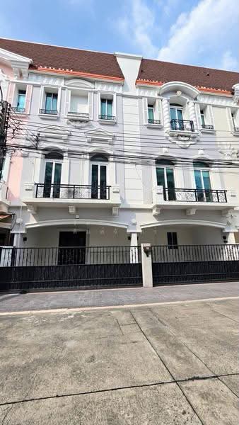 Baan Klangmuang Grand De Paris Ratchada, bangkok, Pradit Manutham Road, Wang Thonglang, Bangkok, 4 Bedrooms, 250 sqm, Townhouse For Rent, by จิตราภรณ์ พิมพ์จันทร์, 500592992 - DDproperty.com
