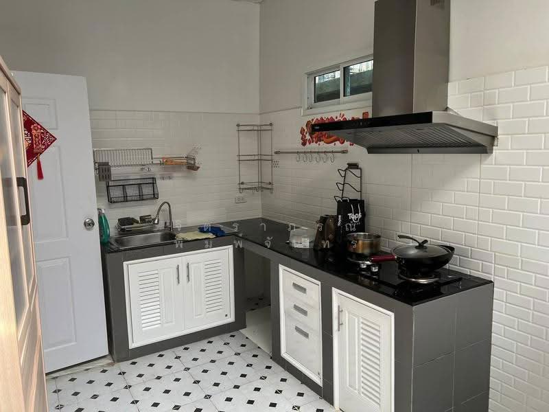 Baan Klangmuang Grand De Paris Ratchada, bangkok, Pradit Manutham Road, Wang Thonglang, Bangkok, 4 Bedrooms, 250 sqm, Townhouse For Rent, by จิตราภรณ์ พิมพ์จันทร์, 500592992 - DDproperty.com
