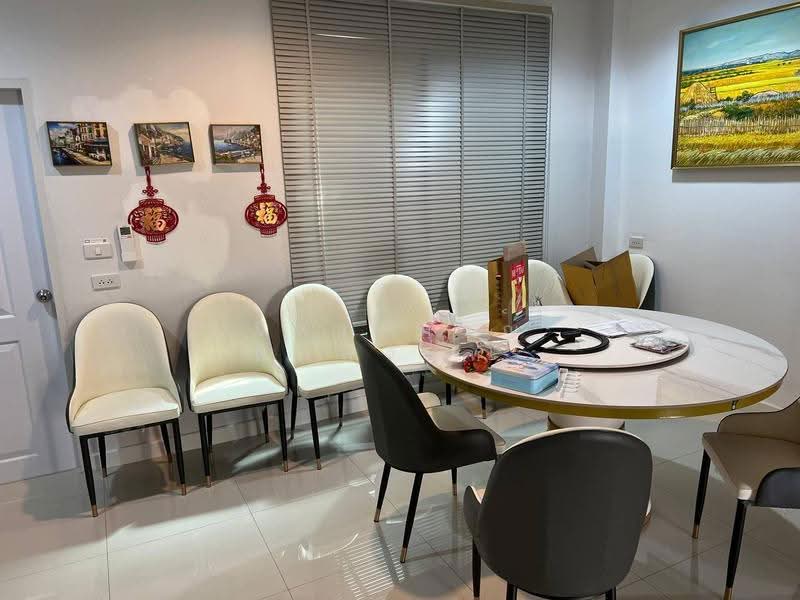 Baan Klangmuang Grand De Paris Ratchada, bangkok, Pradit Manutham Road, Wang Thonglang, Bangkok, 4 Bedrooms, 250 sqm, Townhouse For Rent, by จิตราภรณ์ พิมพ์จันทร์, 500592992 - DDproperty.com