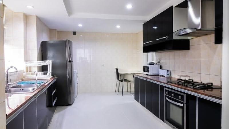 President Park Sukhumvit 24, bangkok, 99 Sukhumvit 24 Alley, Khlongtoei Nua, Watthana, Bangkok, 3 Bedrooms, 265 sqm, Condo For Rent, by เนาวรัตน์ ปิ่นมณี, 500593086 - DDproperty.com
