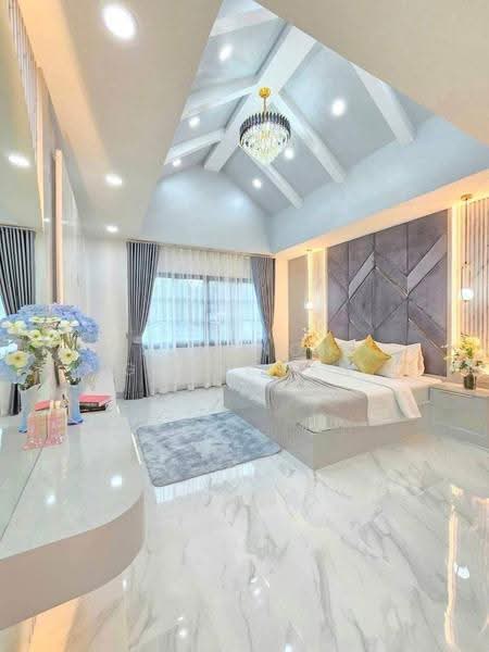EDGE Central Pattaya, chon-buri, Pattaya Sai Song, Bang Lamung, Bang Lamung (Pattaya), Chon Buri (Pattaya), 4 Bedrooms, 360 sqm, Condo For Sale, by Siwanon Gosachan, 500593164 - DDproperty.com