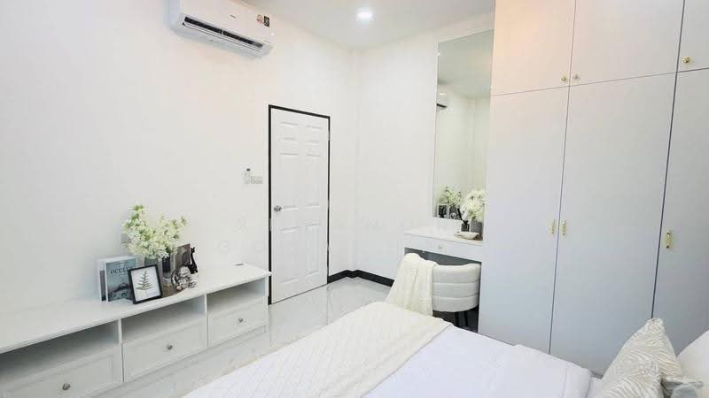 Raviporn City Home Village : รวิพร ซิตี้โฮม วิลเลจ, ชลบุรี, 74/1 ถ.หนองไม้แก่น, หนองปรือ, บางละมุง, ชลบุรี, 93 ตร.ม., บ้านเดี่ยว ขาย, โดย Siwanon Gosachan, 500593167 - DDproperty.com