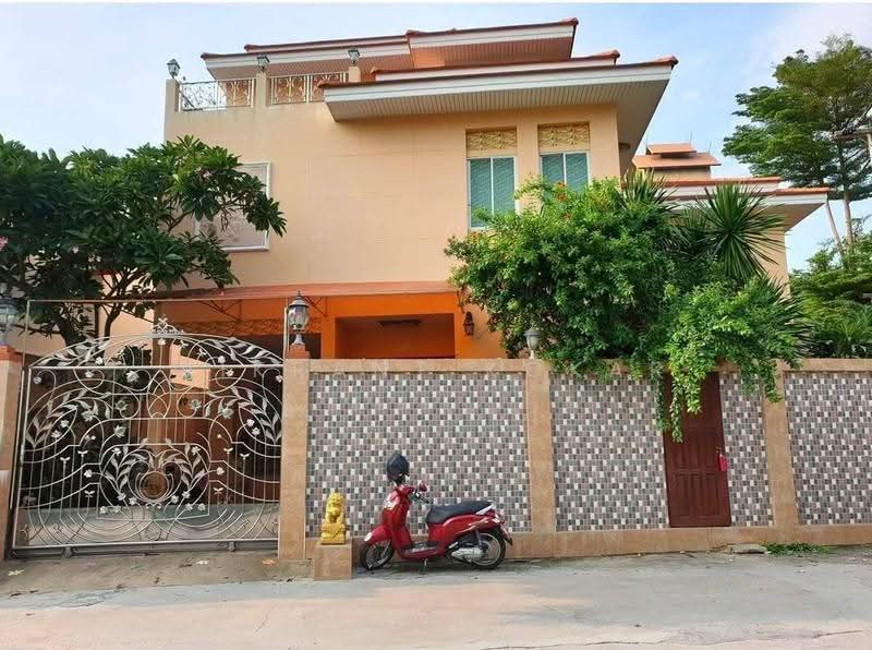 5-BR House, chon-buri, Nong Pru, Bang Lamung (Pattaya), Chon Buri (Pattaya), 5 Bedrooms, 220 sqm, Single Detached House For Sale, by Vikrant Kokar, 500593379 - DDproperty.com