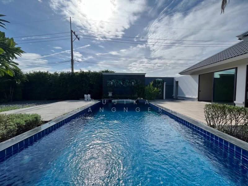 undefined, chon-buri, Nong Pru, Bang Lamung (Pattaya), Chon Buri (Pattaya), 4 Bedrooms, 250 sqm, Single Detached House For Sale, by Sujika Puangngern, 500593479 - DDproperty.com